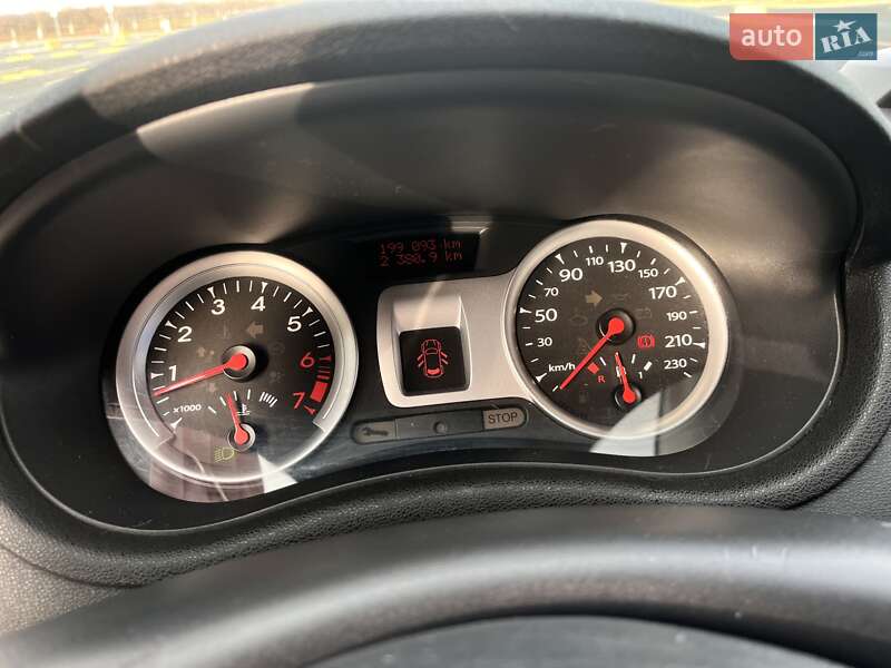 Хэтчбек Renault Clio 2009 в Львове
