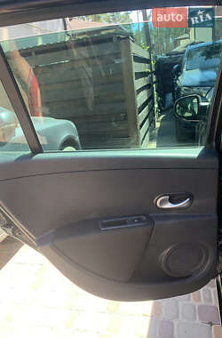 Универсал Renault Clio 2012 в 