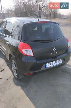 Хэтчбек Renault Clio 2009 в Днепре