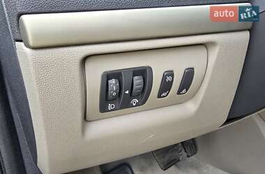 Хэтчбек Renault Clio 2006 в 