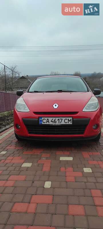 Хэтчбек Renault Clio 2009 в Умани