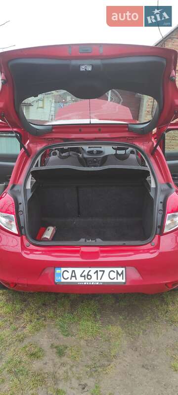 Хэтчбек Renault Clio 2009 в Умани