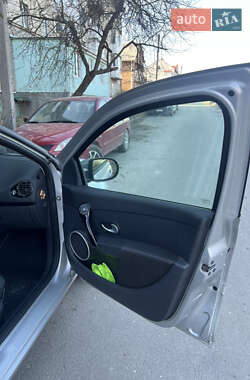Универсал Renault Clio 2011 в 