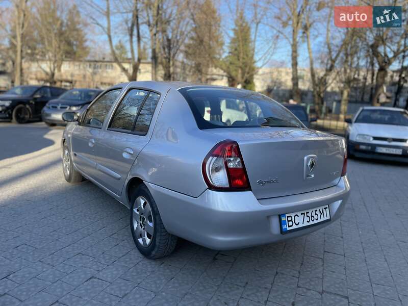Седан Renault Clio 2008 в Золочеве