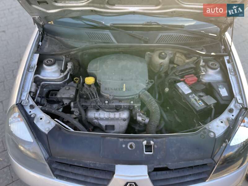 Седан Renault Clio 2008 в Золочеве