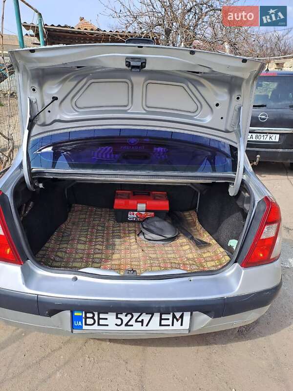 Седан Renault Clio 2006 в Николаеве фото 4 Седан Renault Clio 2006 в Николаеве