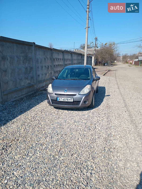 Хетчбек Renault Clio 2010 в Івано-Франківську