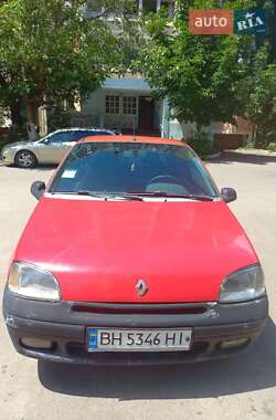 Хэтчбек Renault Clio 1997 в 