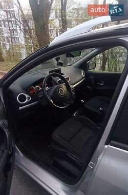 Универсал Renault Clio 2010 в 