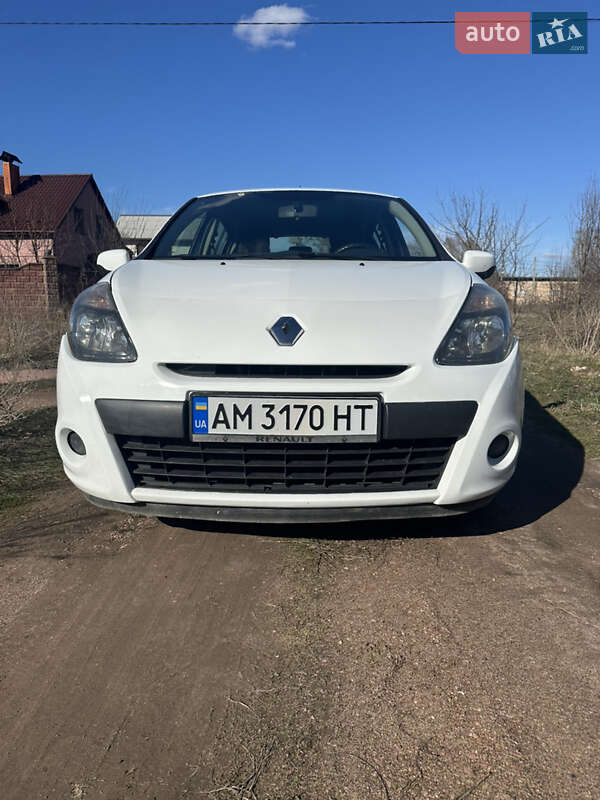 Хэтчбек Renault Clio 2012 в Овруче