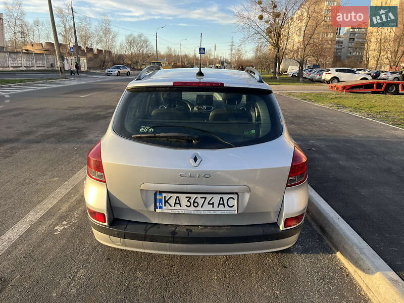 Универсал Renault Clio 2010 в Киеве