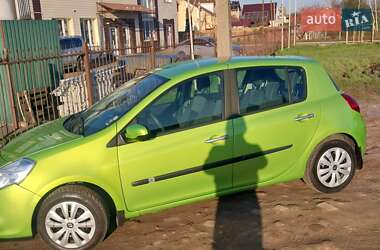 Хэтчбек Renault Clio 2009 в 