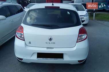 Хетчбек Renault Clio 2012 в 