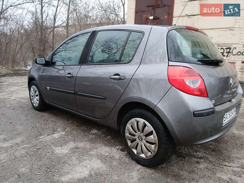 Хэтчбек Renault Clio 2008 в Кривом Роге фото 16 Хэтчбек Renault Clio 2008 в Кривом Роге