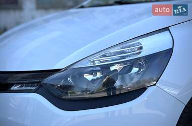 Хетчбек Renault Clio 2015 в 