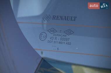 Хетчбек Renault Clio 2015 в 