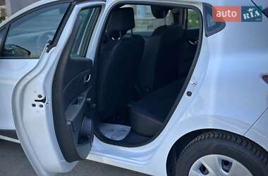 Хетчбек Renault Clio 2015 в 