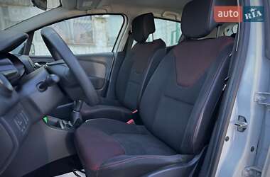 Хетчбек Renault Clio 2015 в 