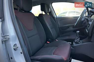 Хетчбек Renault Clio 2015 в 