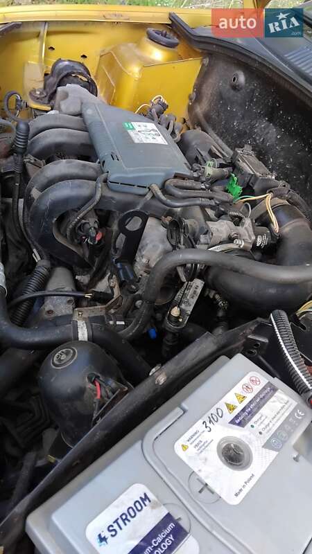 Хэтчбек Renault Clio 1999 в Костополе