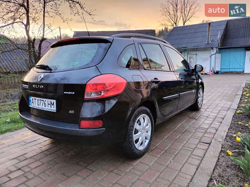 Универсал Renault Clio 2012 в Калуше