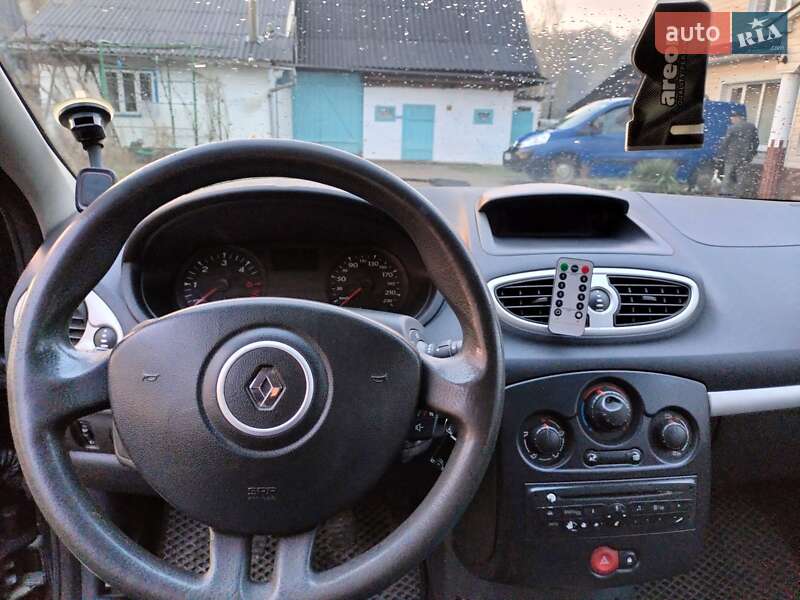 Универсал Renault Clio 2012 в Калуше