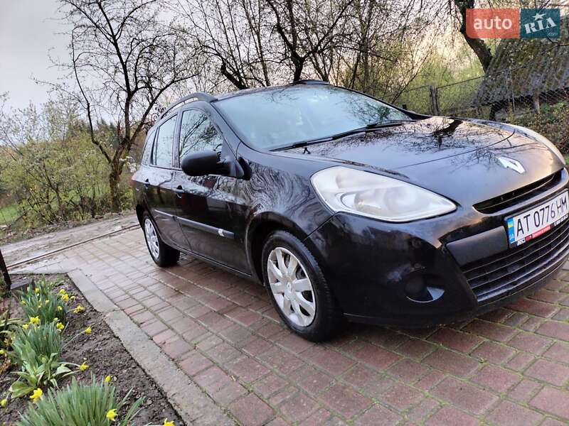 Универсал Renault Clio 2012 в Калуше