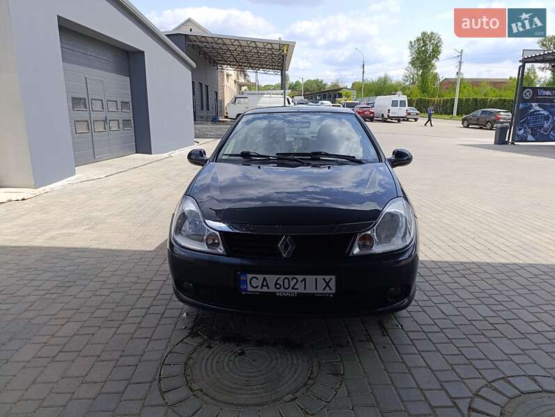 Седан Renault Clio 2009 в Звенигородці