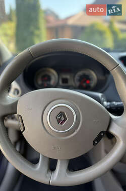 Хэтчбек Renault Clio 2007 в 
