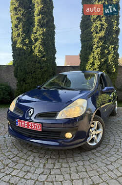 Хэтчбек Renault Clio 2007 в 
