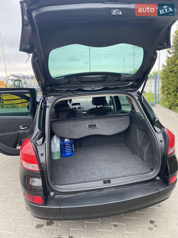 Универсал Renault Clio 2010 в Луцке фото 3 Универсал Renault Clio 2010 в Луцке