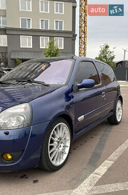 Хетчбек Renault Clio 2003 в 