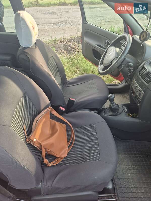 Хэтчбек Renault Clio 2007 в Житомире фото 13 Хэтчбек Renault Clio 2007 в Житомире