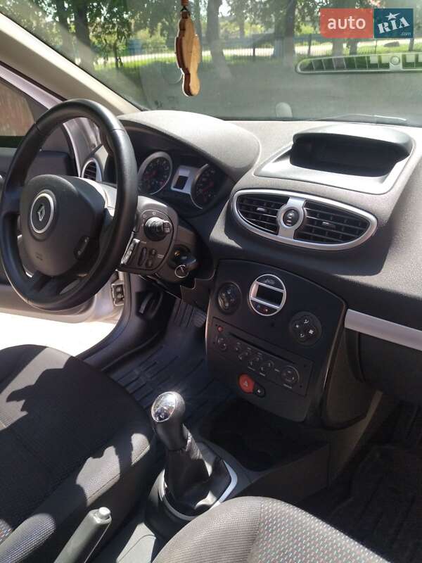 Універсал Renault Clio 2008 в Карлівці
