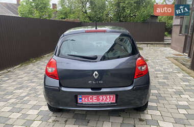 Хэтчбек Renault Clio 2008 в 