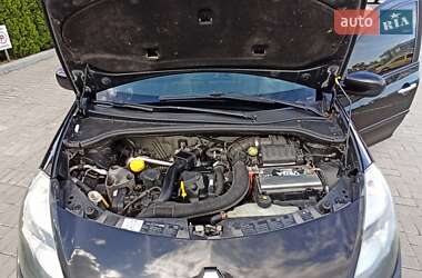 Универсал Renault Clio 2010 в 