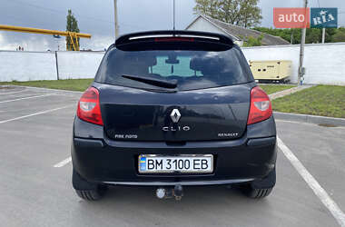 Хэтчбек Renault Clio 2007 в 