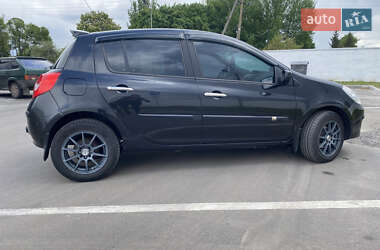 Хэтчбек Renault Clio 2007 в 