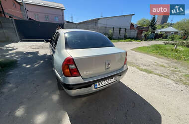 Хэтчбек Renault Clio 2003 в 