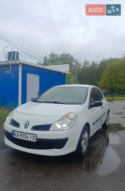 Хетчбек Renault Clio 2006 в Білогородці