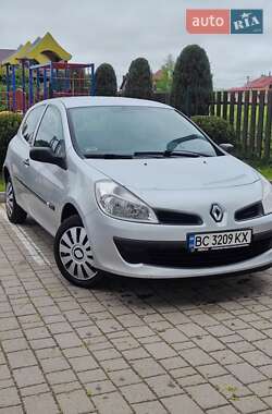 Хэтчбек Renault Clio 2007 в 