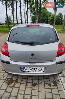 Хэтчбек Renault Clio 2007 в 