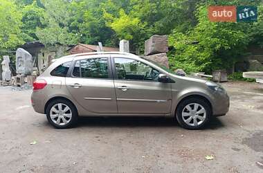Универсал Renault Clio 2010 в Киеве