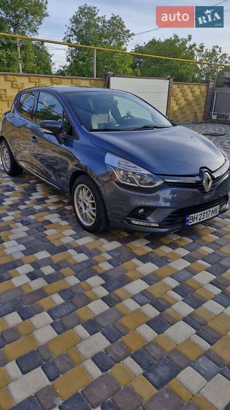 Хэтчбек Renault Clio 2017 в Беляевке фото 10 Хэтчбек Renault Clio 2017 в Беляевке