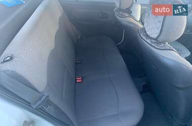 Хэтчбек Renault Clio 2005 в 