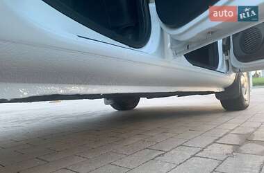 Хэтчбек Renault Clio 2005 в 