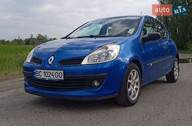Хетчбек Renault Clio 2005 в Охтирці