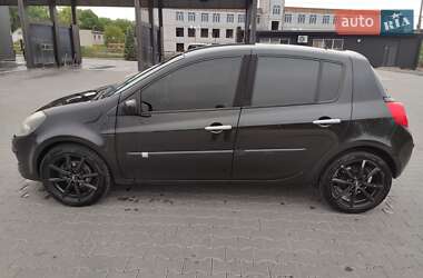 Хэтчбек Renault Clio 2007 в 