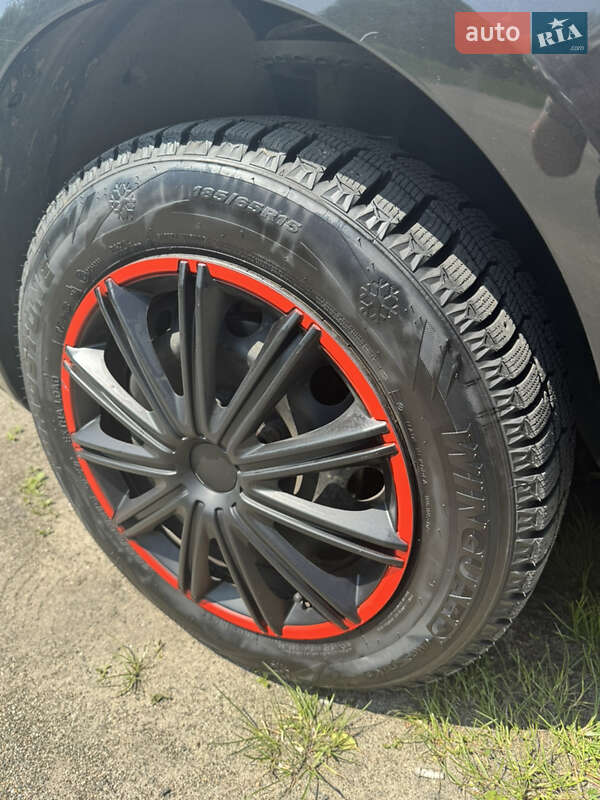 Хэтчбек Renault Clio 2012 в Малине