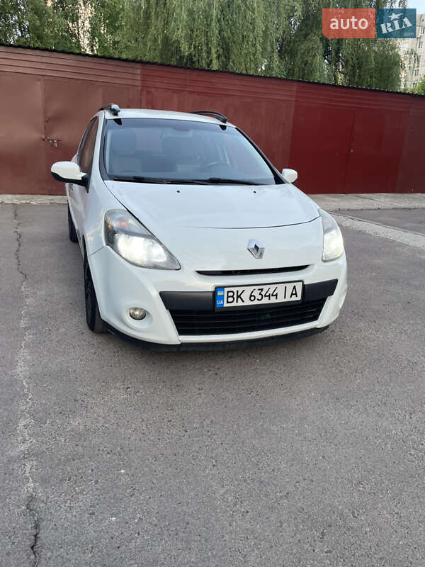 Хетчбек Renault Clio 2011 в 
